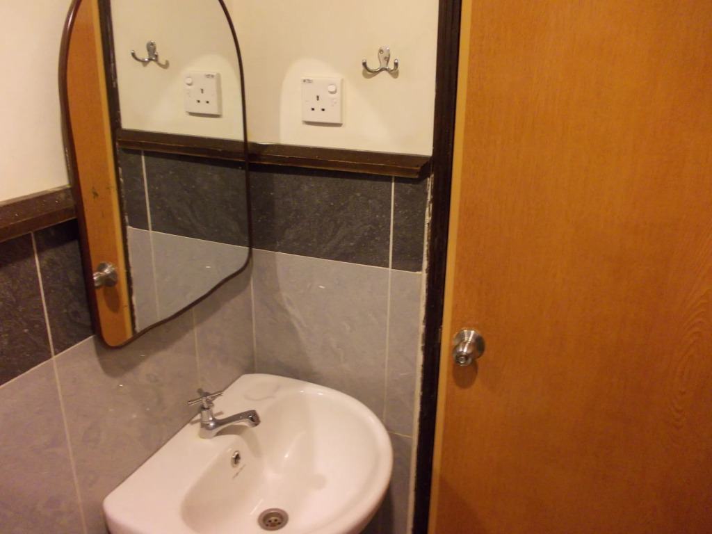 Hotel Sri Sutra - PJ Jalan 227