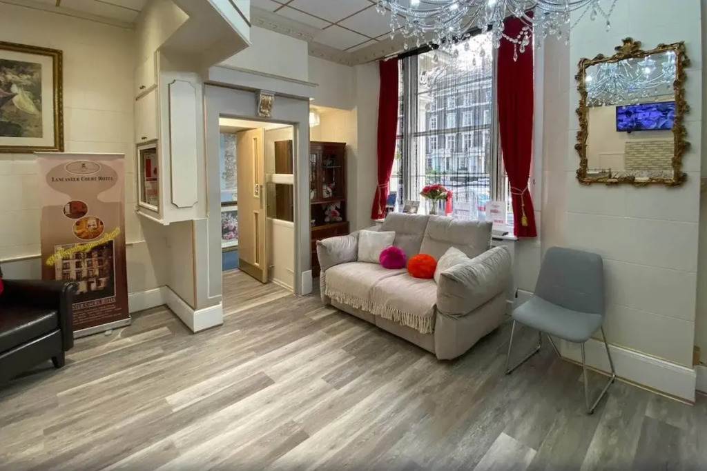 Lancaster Court Hotel