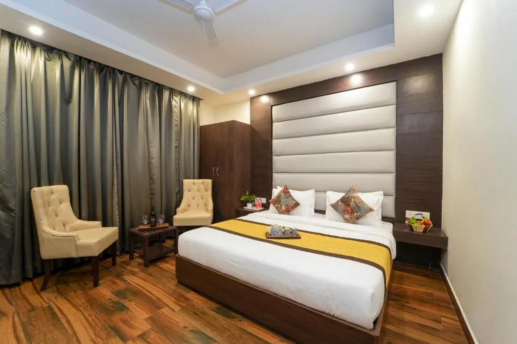 Hotel Glenroy By DLS Hotels