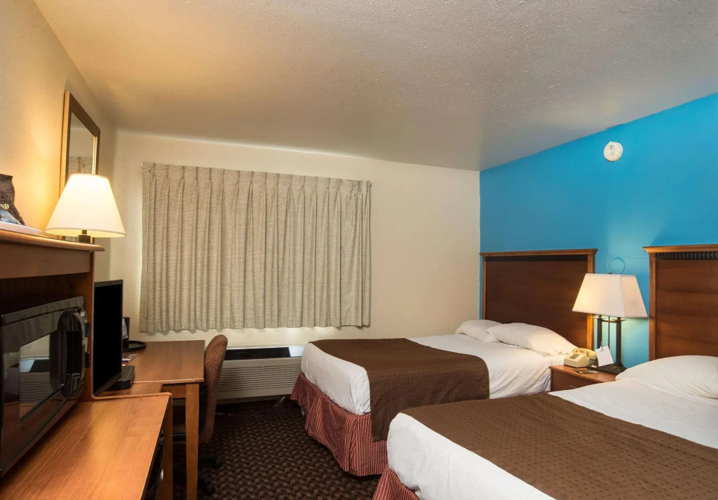 Americas Best Value Inn - Lincoln Airport