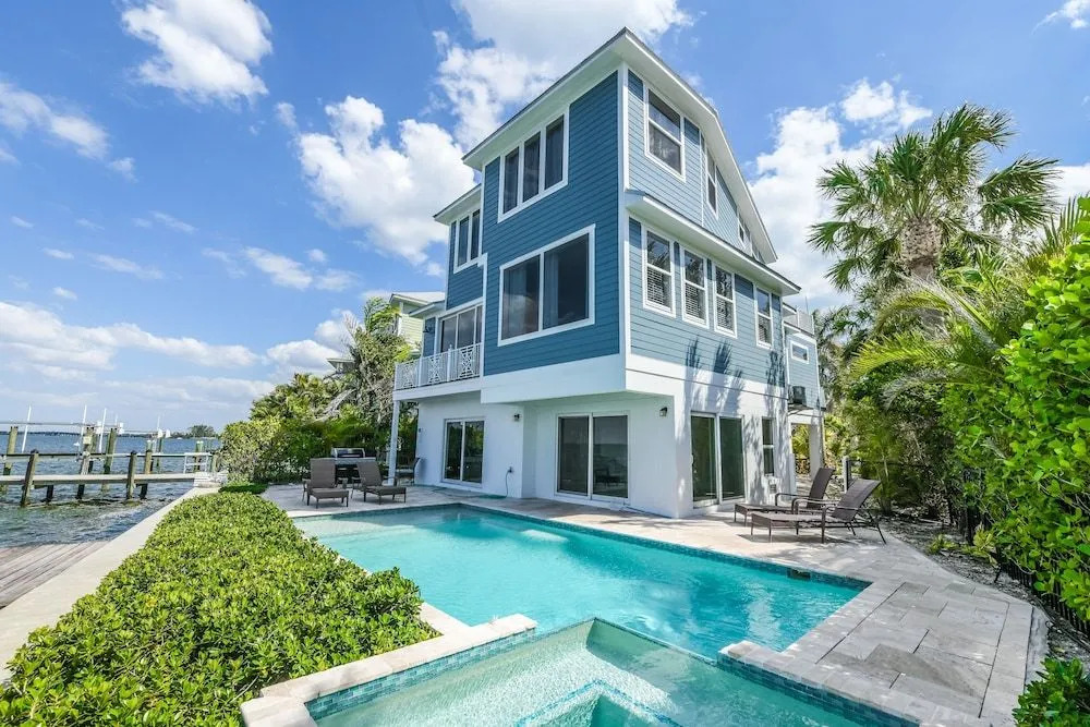 Bayfront Paradise