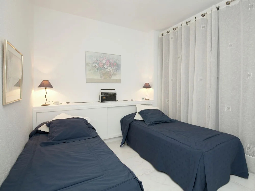 Fantastic Apartment on the Golf Course, Large Terrace and Communal Swimming Pool