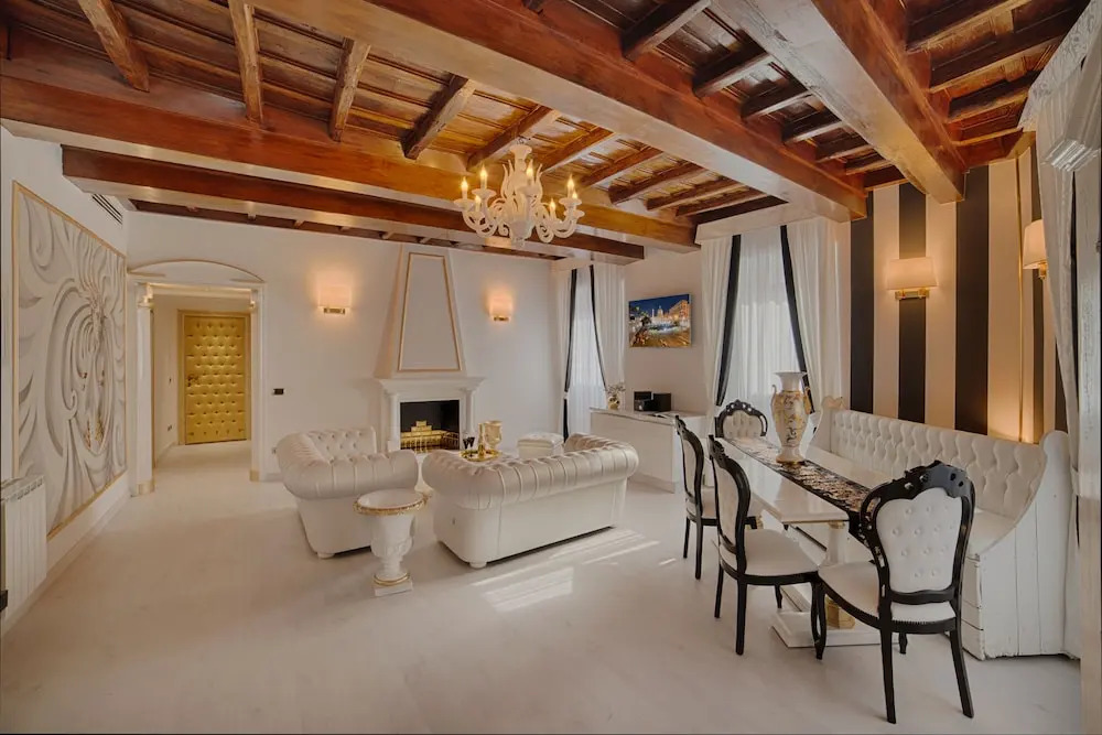 Trevi Fountain Luxury Home