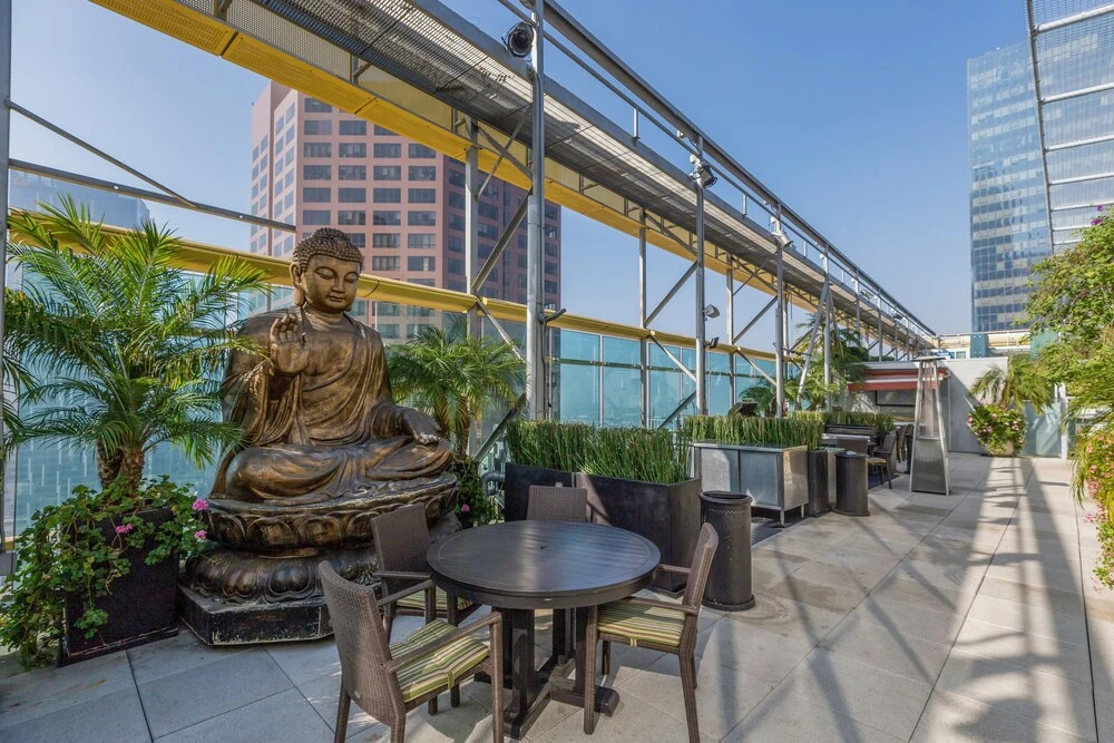 1010 Wilshire Serviced Apts