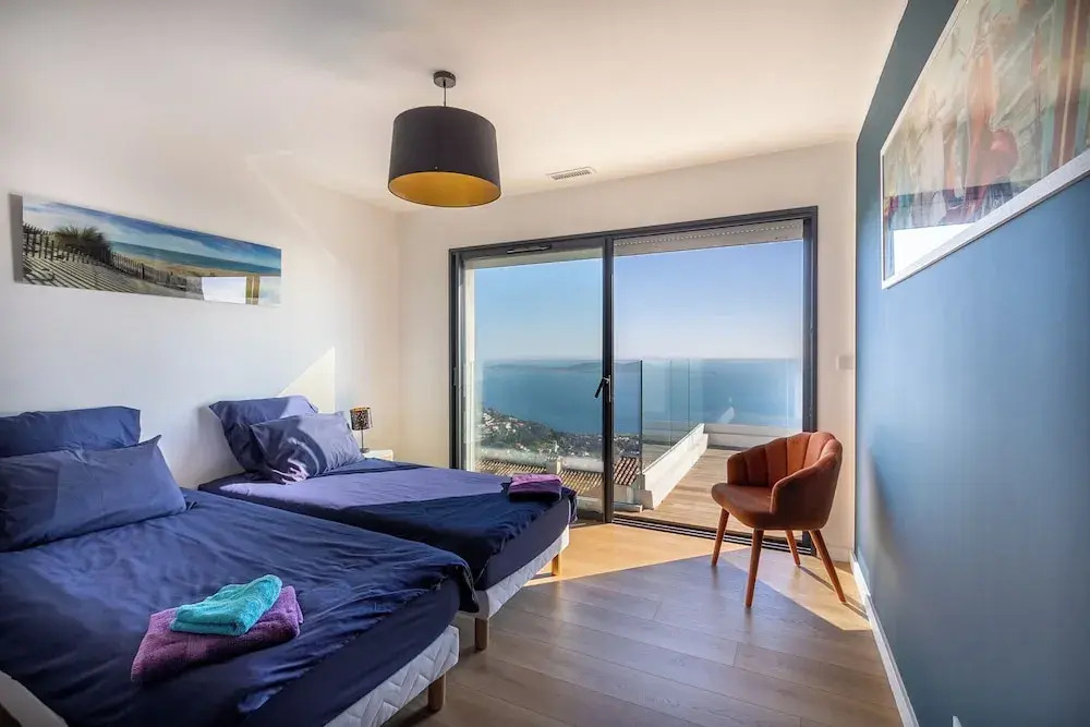 Villa Vue Mer La Californie – Face aux îles d’Or