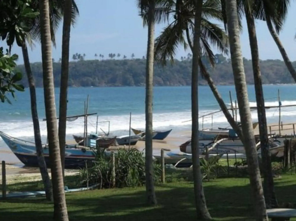Esperanza Beach Mawella