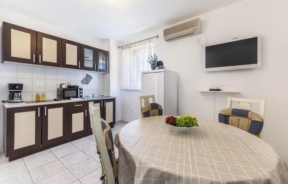 Nice Home in Pula With Wifi and 2 Bedrooms