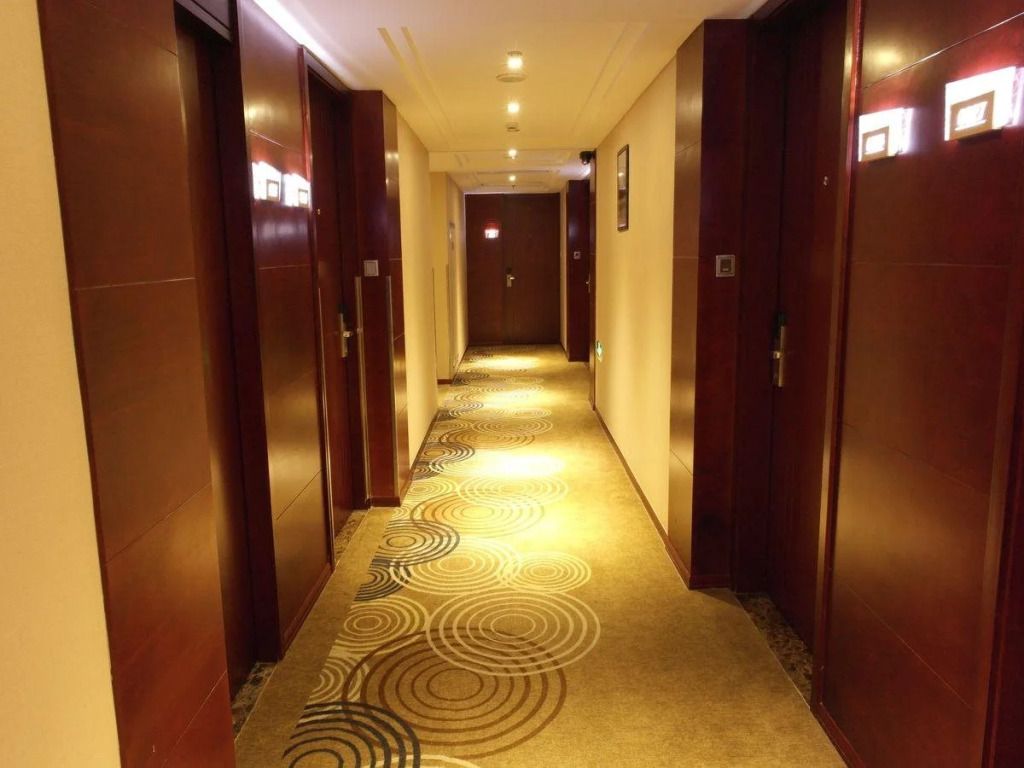Shanghai Holland Hotel