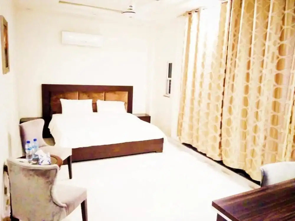 Jade Dragon Hotel DHA Lahore