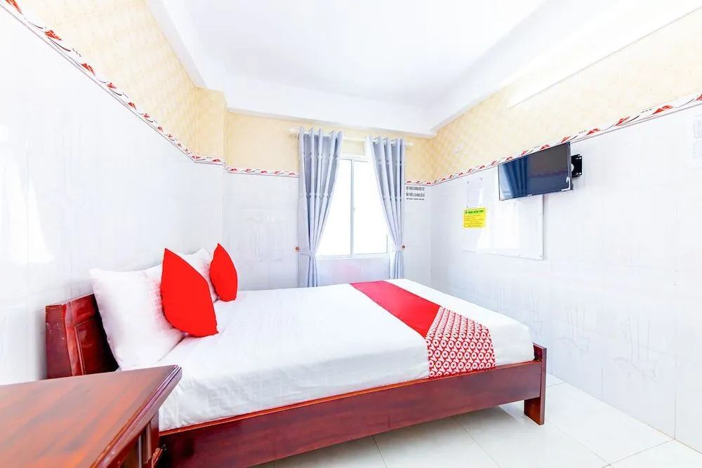 Oyo 349 Thuan Buom Phat Hotel