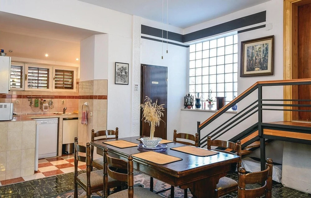 Awesome Home in Orebic With Wifi and 5 Bedrooms