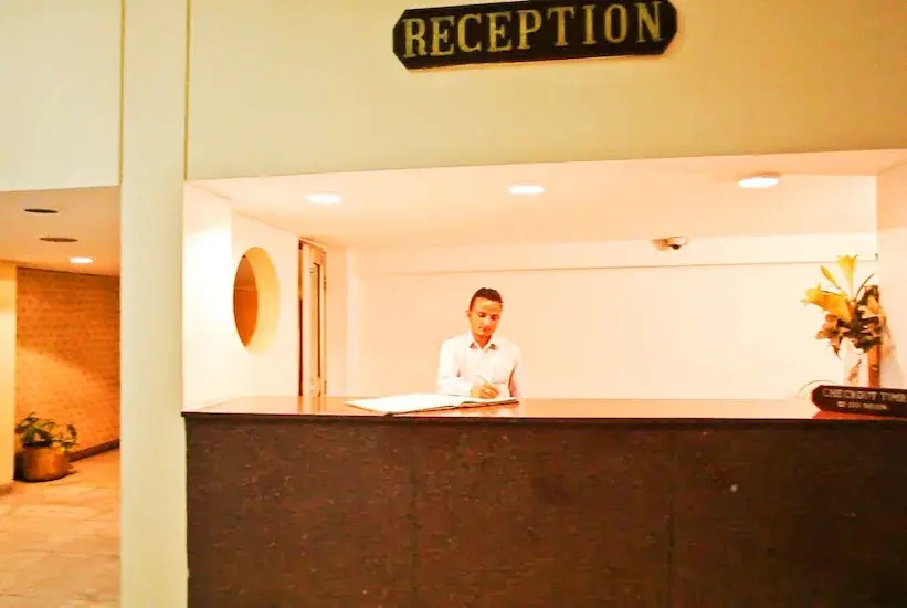 OYO 33385 Hotel Mandakini