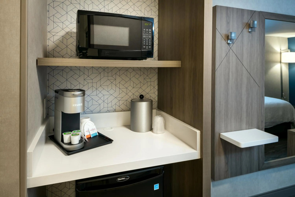 Holiday Inn Express Corvallis-On the River by IHG