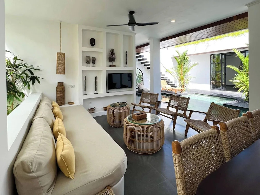 Casa Carolina Bali - Great 3 Bdr - Tumbak Bayuh Canggu