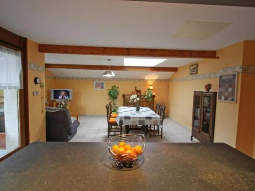 Appartement Confortable avec Accès Facile, Proche Ski et Randonnée - FR-1-589-137