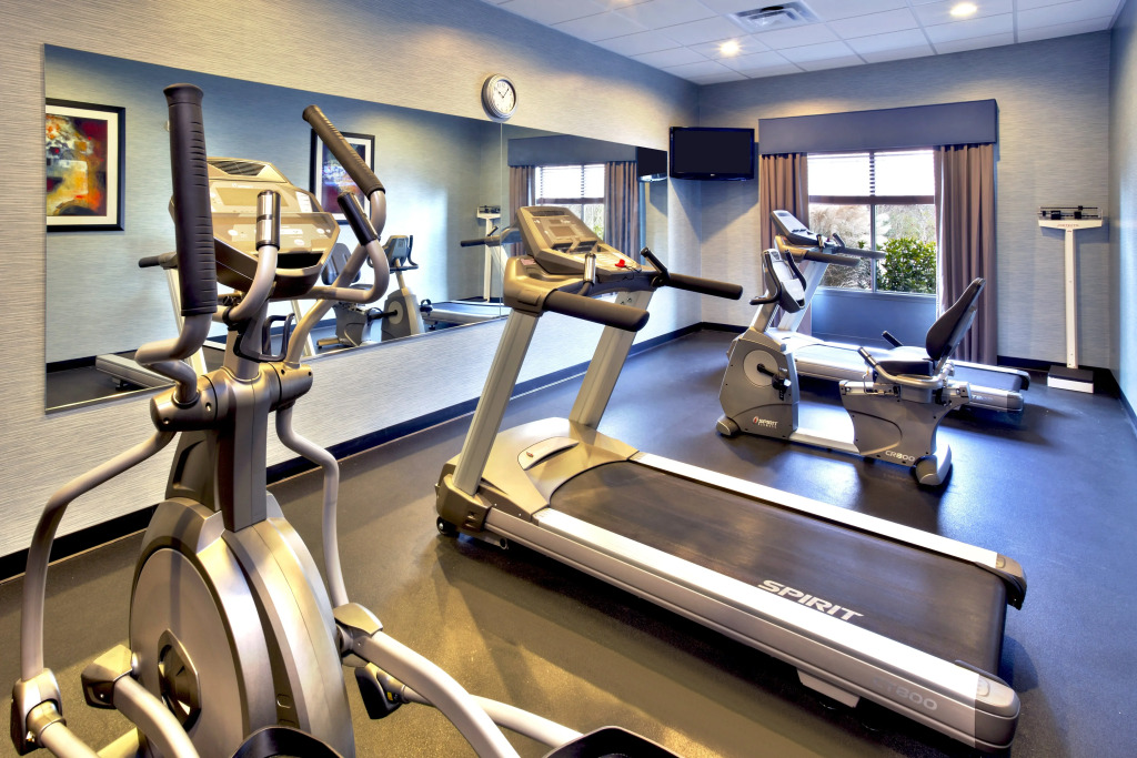 Holiday Inn Express & Suites Oak Ridge by IHG