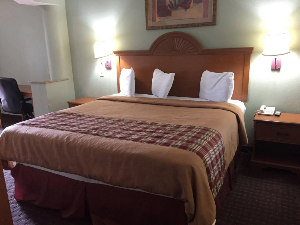 Lotus Inn