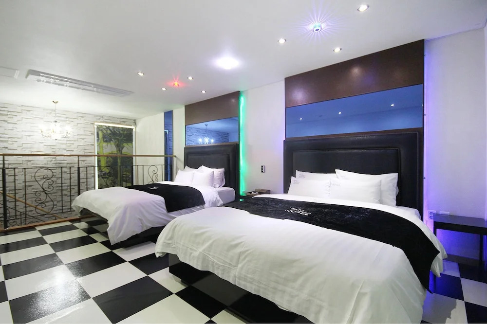 Healing Hotel