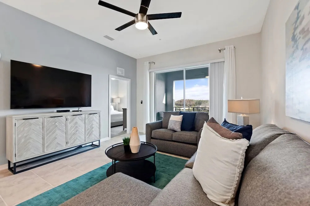 Edgewater Escape at Storey Lake by Shine Villas apts