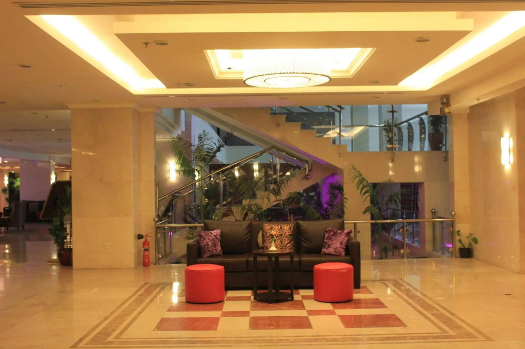Crom Al Khobar