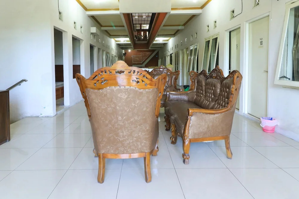 Homestay Babussalam Rungkut Mitra RedDoorz