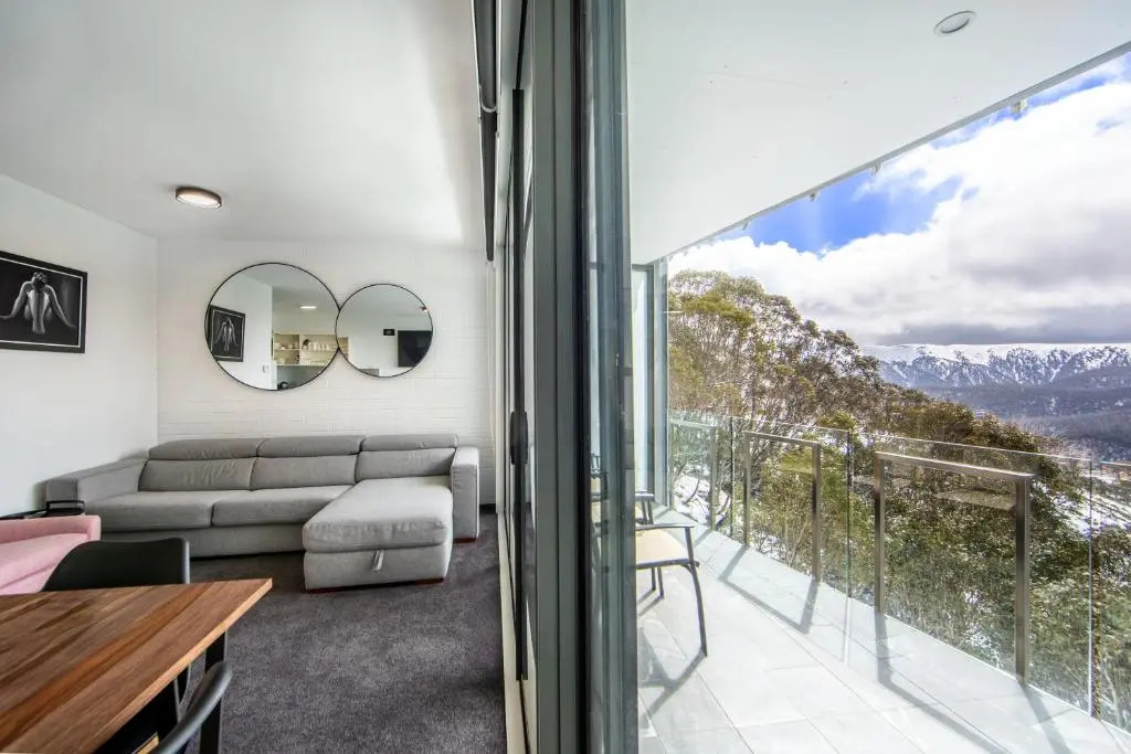 Snow Ski Apartments 20