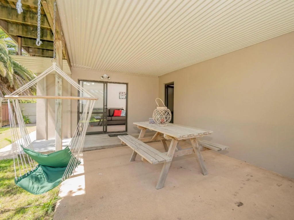 Surf Stay - Whitianga Holiday Home