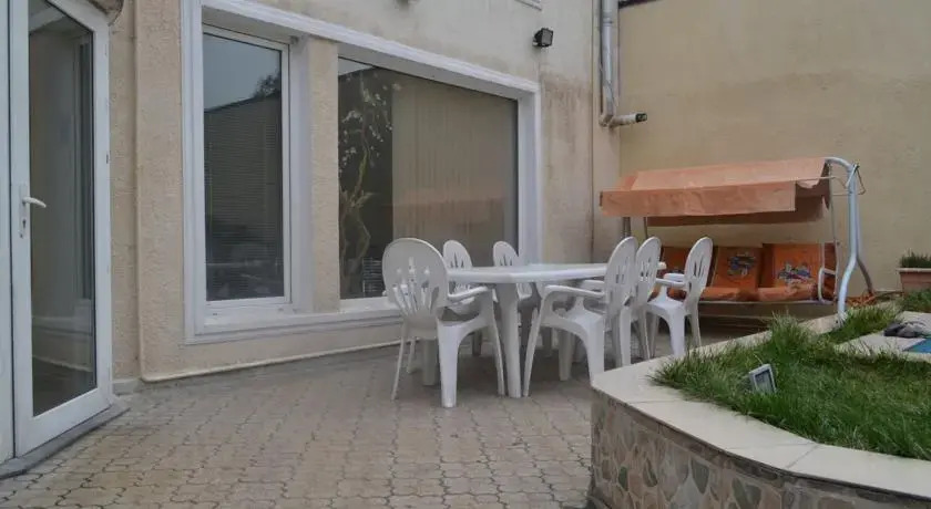 American University Villa