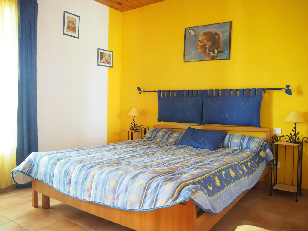 Provencal holiday home with private garden, Bédoin