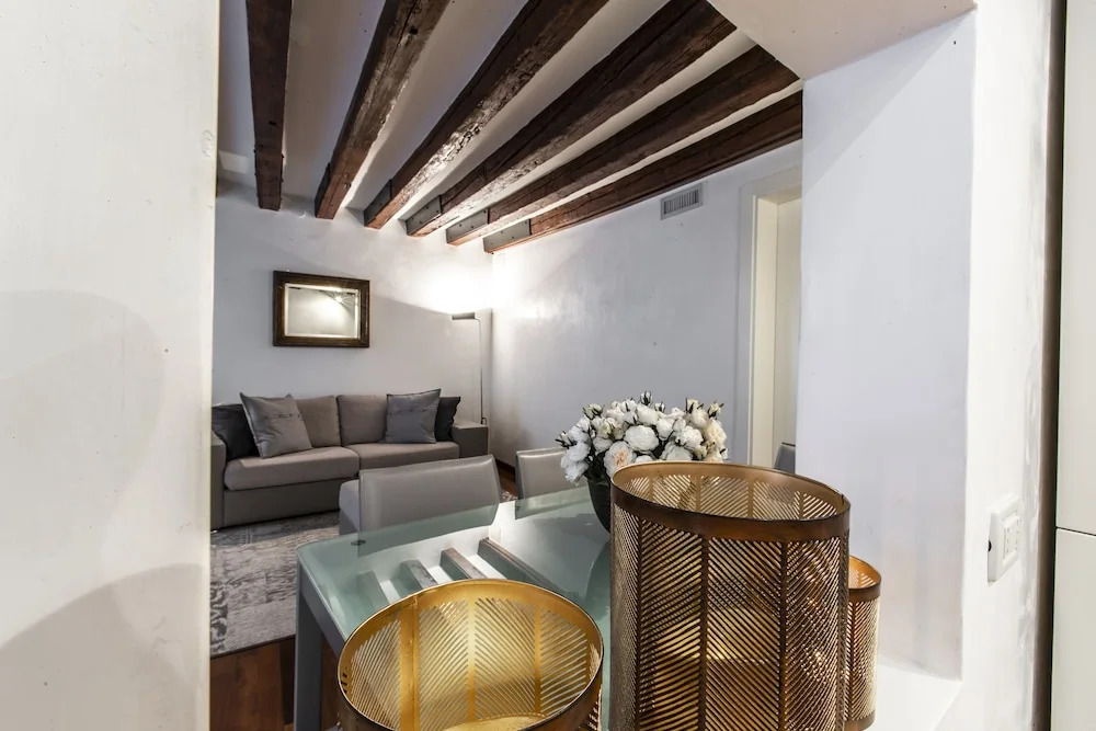 Doge's Palace Suite R&R