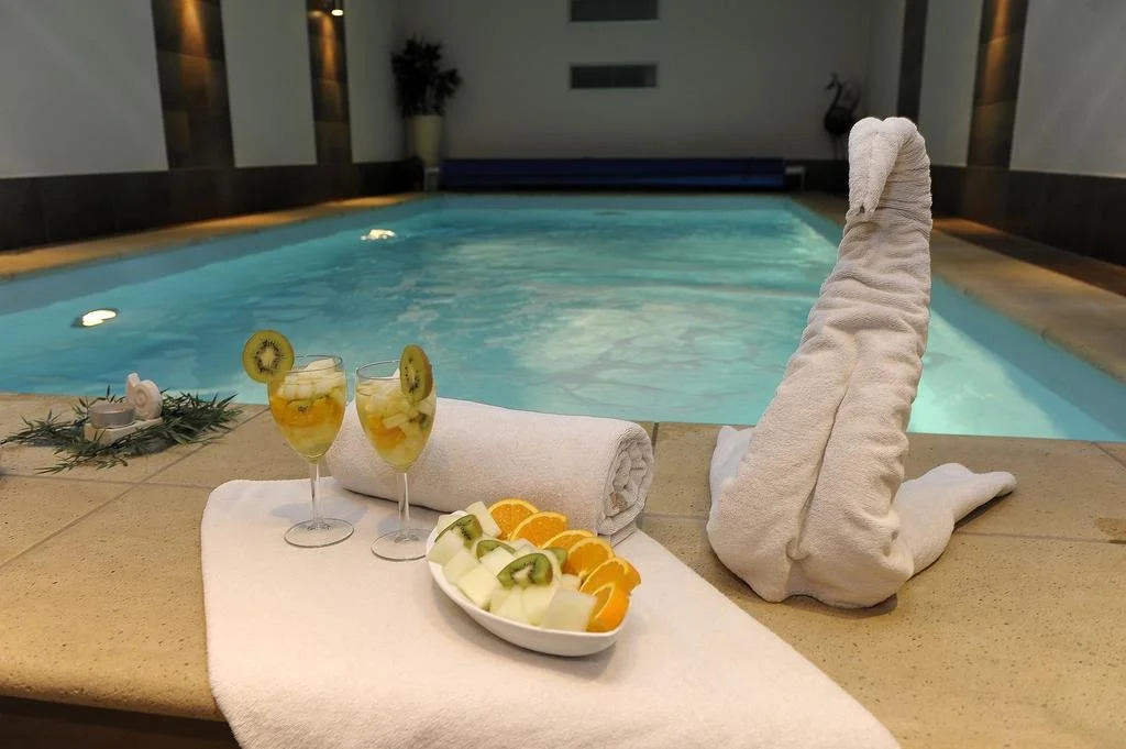 Residenz Moselzauber - Ferienwohnungen mit Pool Landschaft