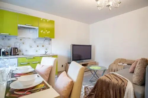 Airport Apartment