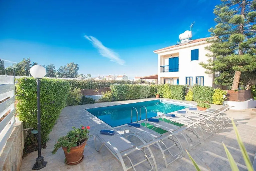 Villa Ayia Triada, Beautiful 5Bdr Villa With Pool, Close To All Beaches