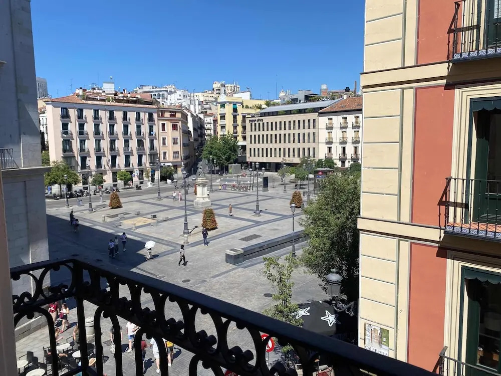 Lovely 3BR Near Palacio Real