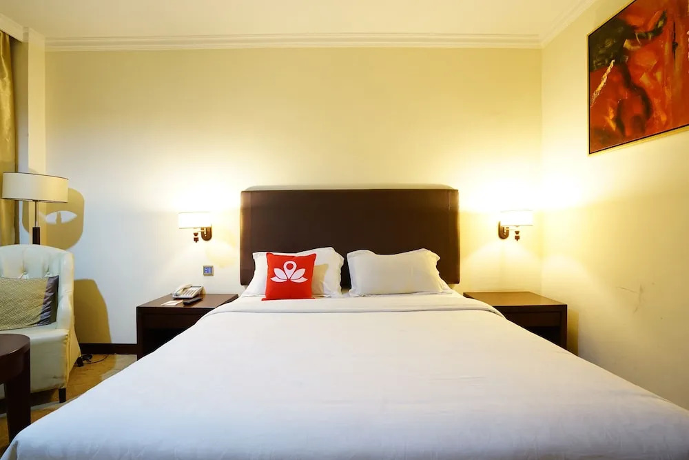 Aglow Hotel Harbor Bay Batam