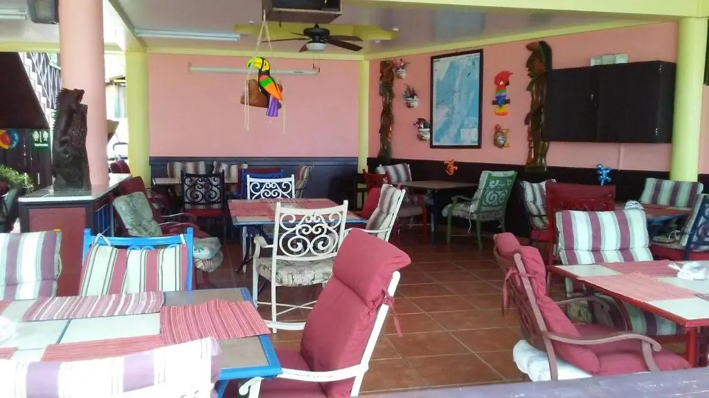 Alans Paradise Hotel