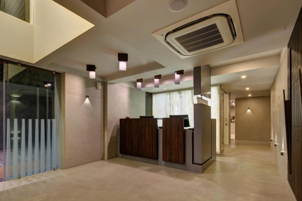 Hotel Carrefour