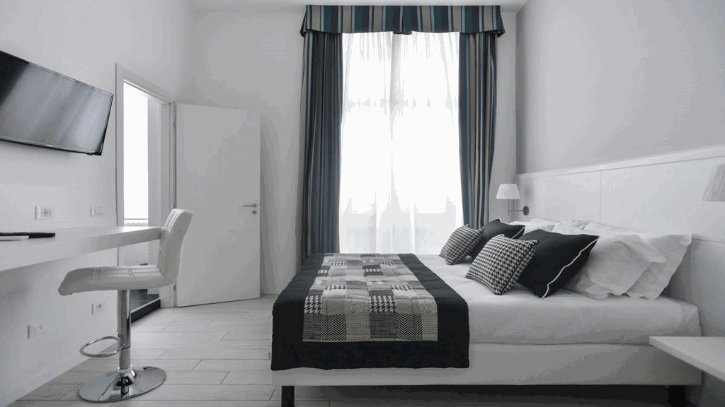 Lata Rooms