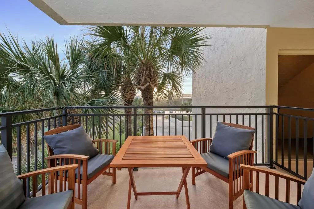 Sand Dollar III 308, 3 Bedrooms, Pool Access, WiFi, Tennis, Sleeps 6
