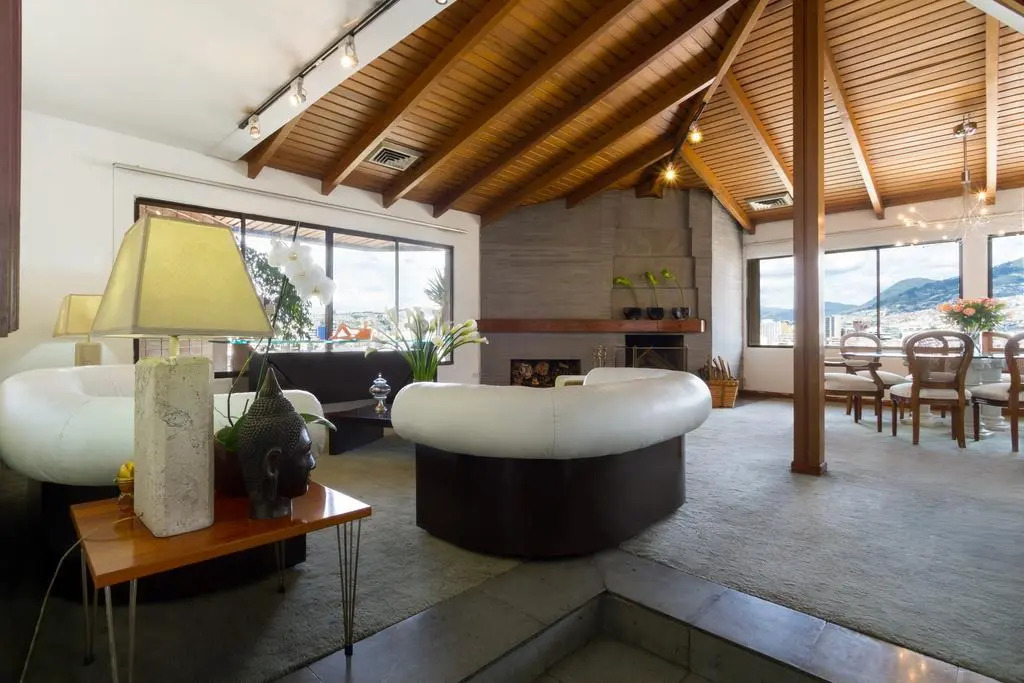 The Penthouse Lodge