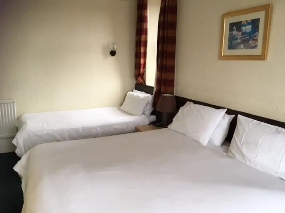 GOLF View Hotel & Macintosh Restaurant