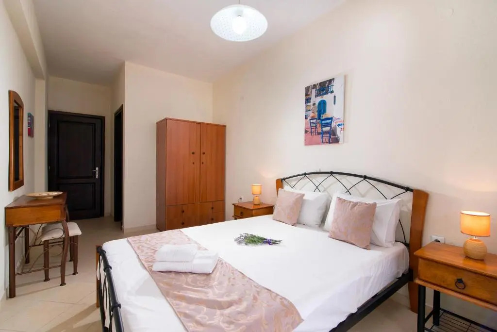 Kentrikon Rooms