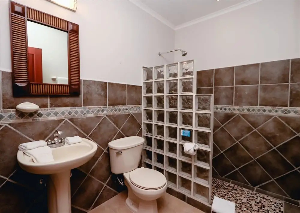 Great 3rd Floor Condo in Seaside Community