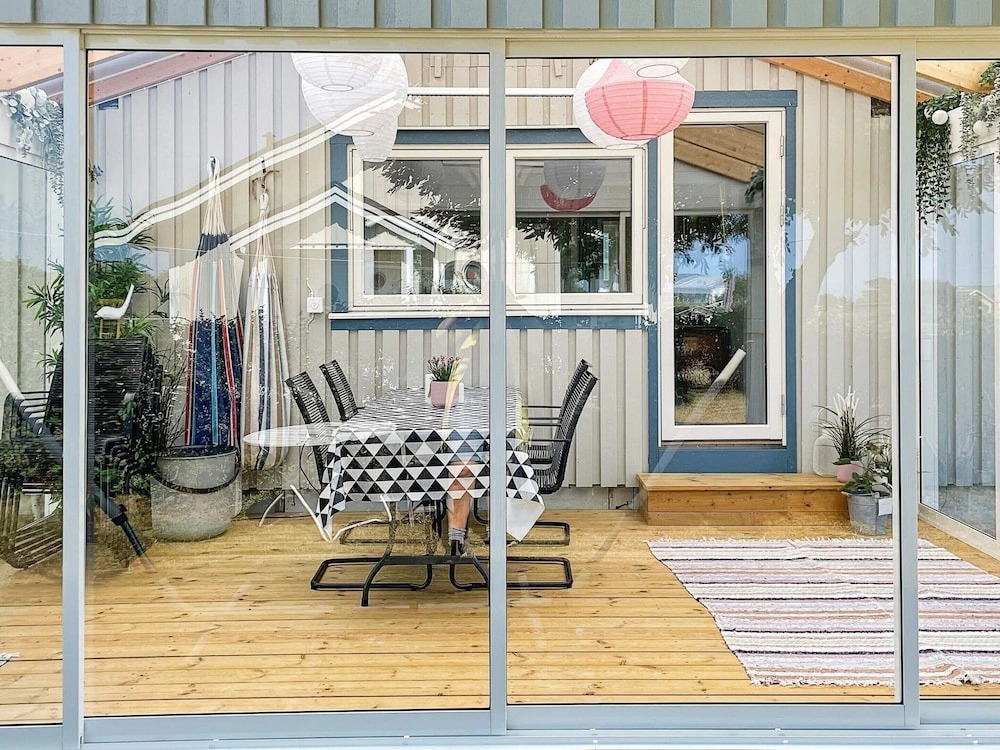 8 Person Holiday Home in Tvaaker