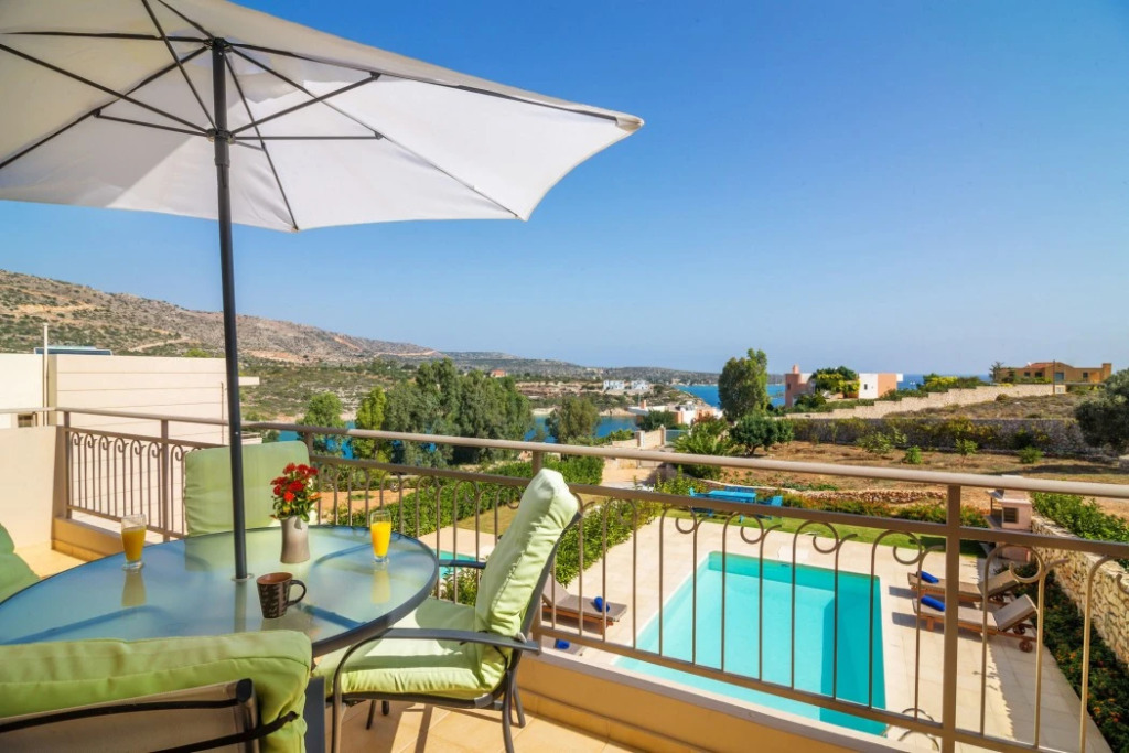 Crete View