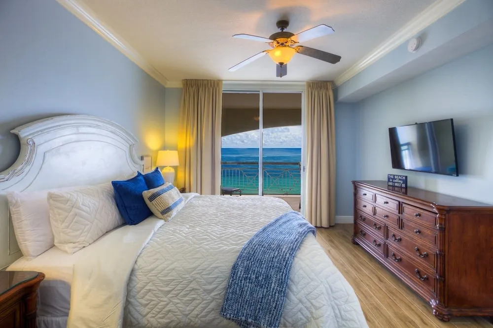 Azure 606 4 Bedroom Condo