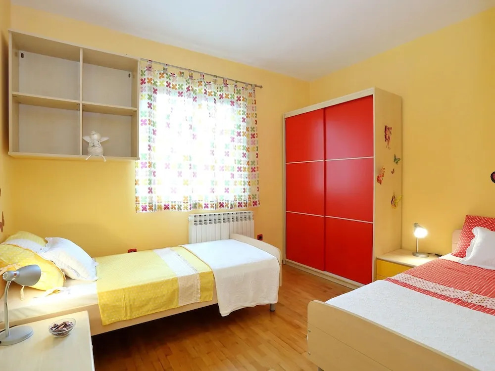 Luxurious Villa in Zadar With Swimming Pool