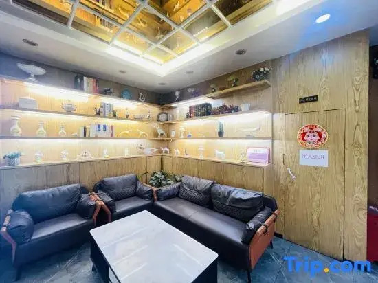 Urumqi Aocheng Hotel