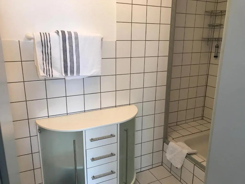 Apartmenthaus Zentrum Komfort Apartments mit Miniküchen verschiedener Größen