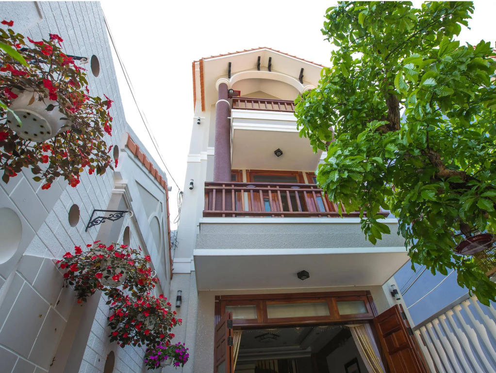 Hoang Thu Hostel